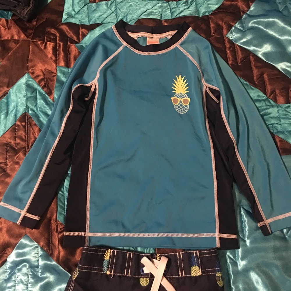 Boys swim trunks and long sleeve rashguard size 4T